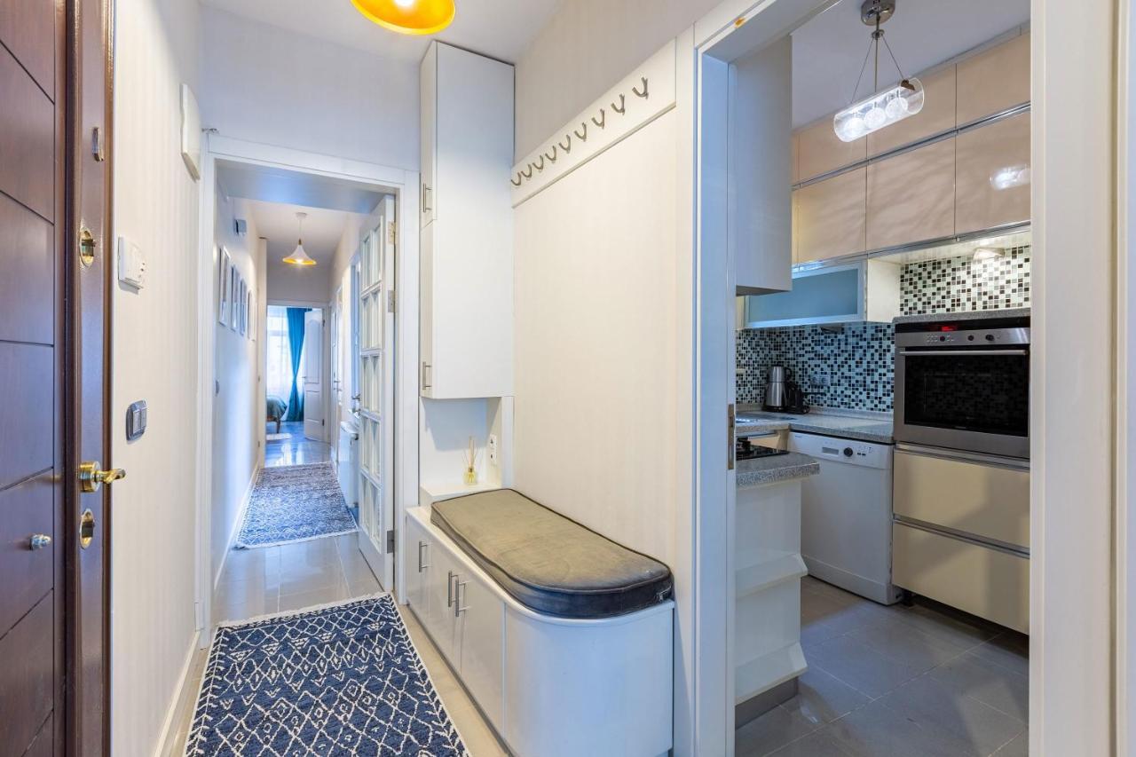 Flat With Excellent Location In Tesvikiye, Sisli Apartman Isztambul Kültér fotó